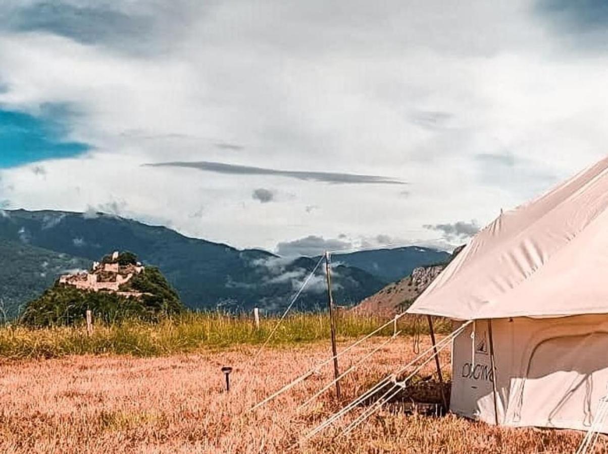 Lodg'Ing Secret Camp Ariege Hotell Lordat Exteriör bild