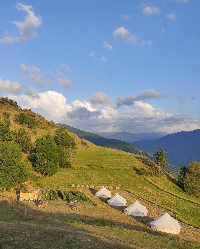 Lodg'Ing Secret Camp Ariege Hotell Lordat Exteriör bild